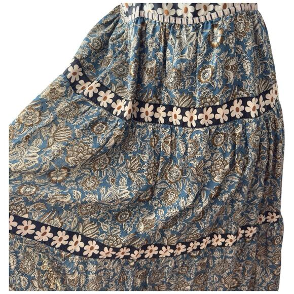 Floral Patterned Maxi Dress - Picture 13 of 13